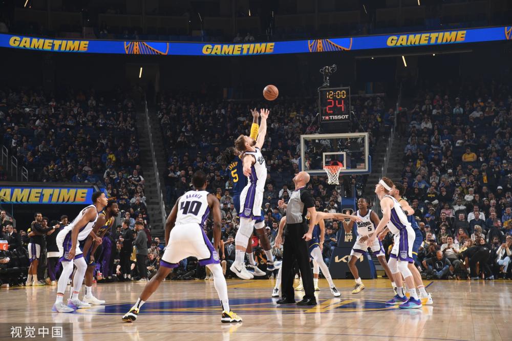 的表现充满 的表现充满